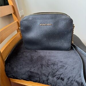 Michael Kors Jet Set East West Crossbody